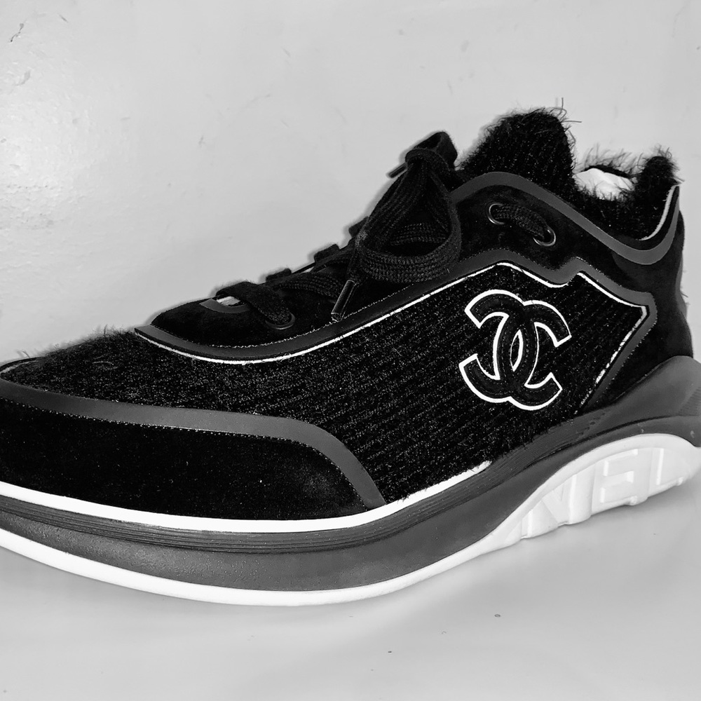 CHANEL eu 45 sneaker